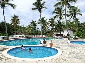 Apart Hotel La Tambora Beach Resort Piscina